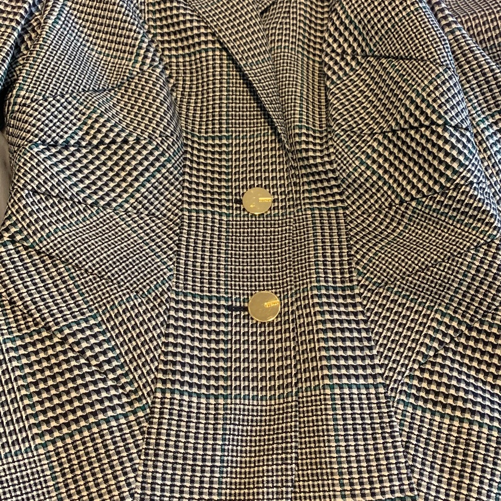 Beautiful Escada Blazer 🥰😍 - Picture 3 of 3
